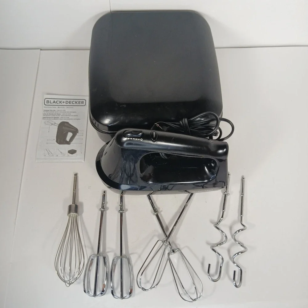 Black & Decker MX3200B Hand Mixer Baking Electric W/Beaters  Dough Hooks Whisk